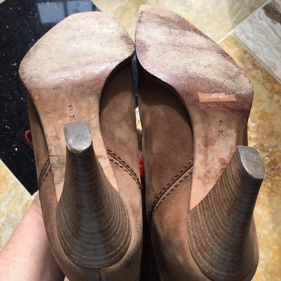 Michael Kors tan leather heeled western boots - Picture 8 of 8